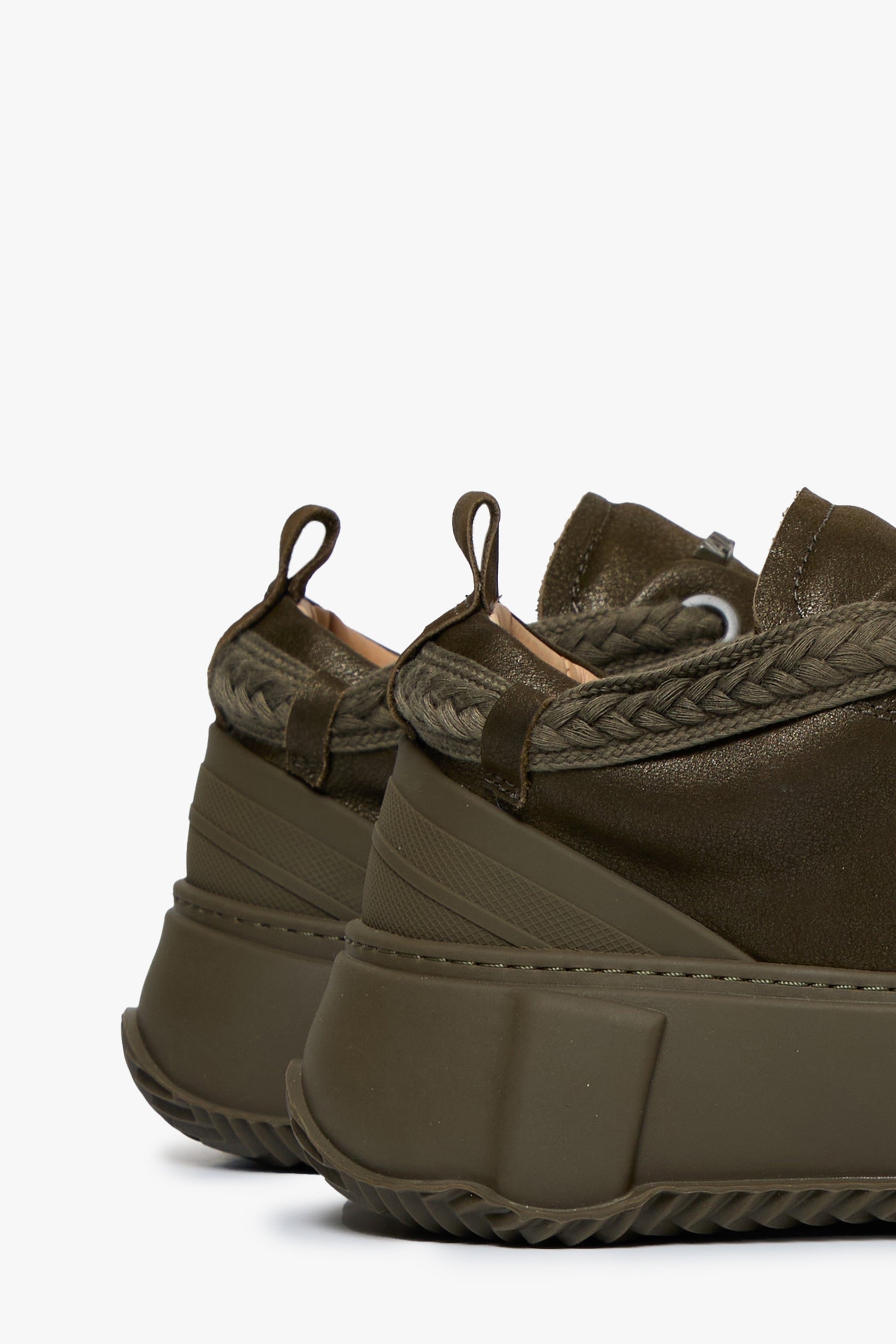 Valabasas "Vision" Leather Low Top Olive